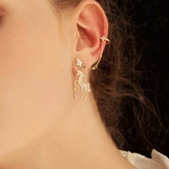 🆕 3/$35 Rhinestone Gold Unicorn Earrings - Picture 2 of 6